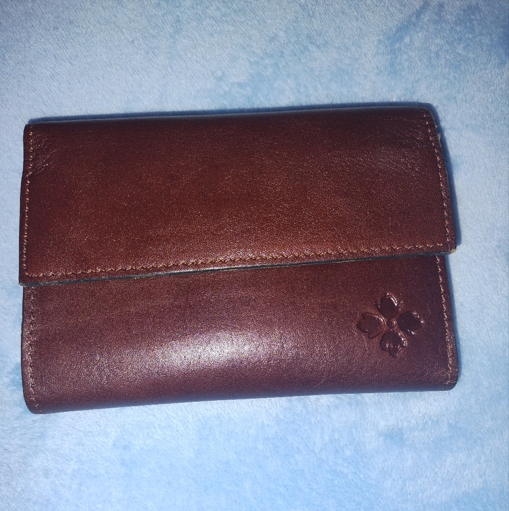 Patricia Nash Trifold Vintage Tan Clutch Wallet With RFID